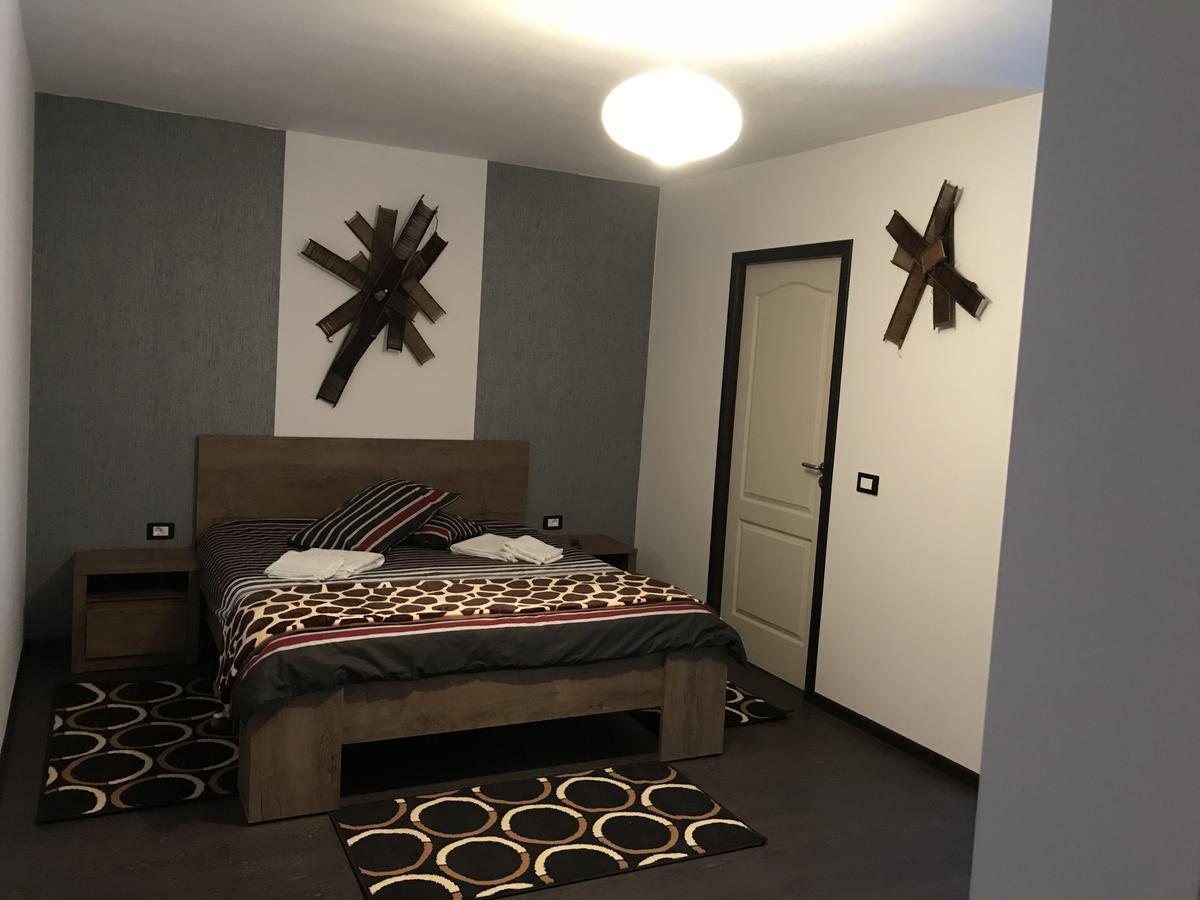 Casa Relax Hotel Valeni  ภายนอก รูปภาพ