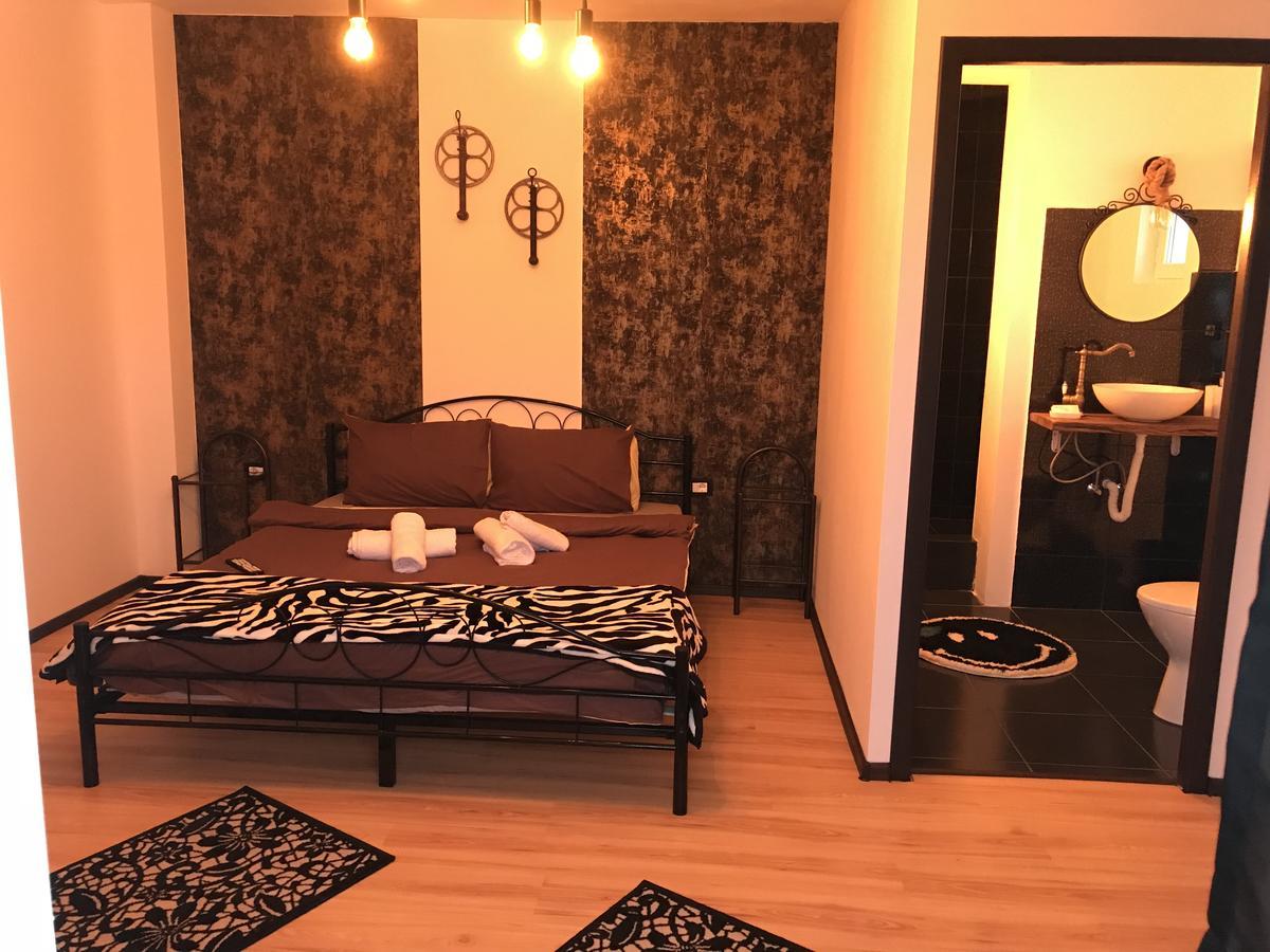 Casa Relax Hotel Valeni  ภายนอก รูปภาพ