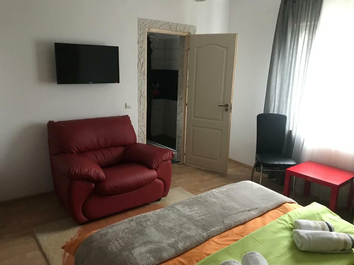 Casa Relax Hotel Valeni  ภายนอก รูปภาพ